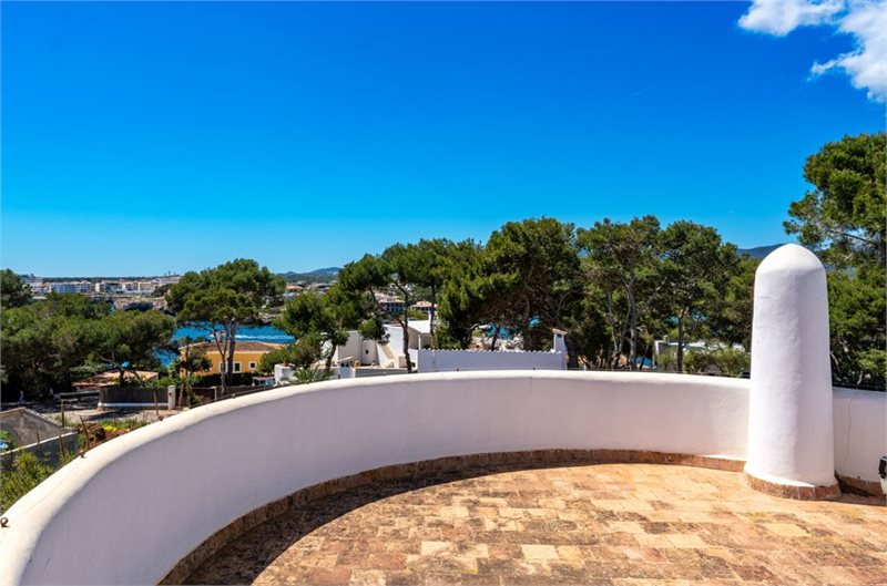 Living area: 214 m² Bedrooms: 3  - Fantastic semi-detached villa with sea views and rental license in Porto Colom #2511168 - 13