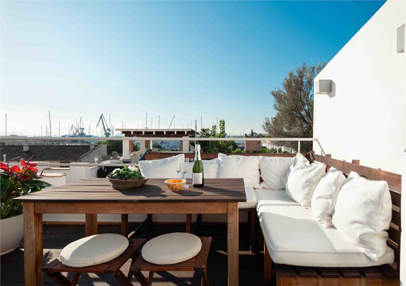 Boyta: 100 m² Sovrum: 2  - Underbart townhouse med.egen takterrass i charmiga Santa Catalina, Palma #1121170 - 11