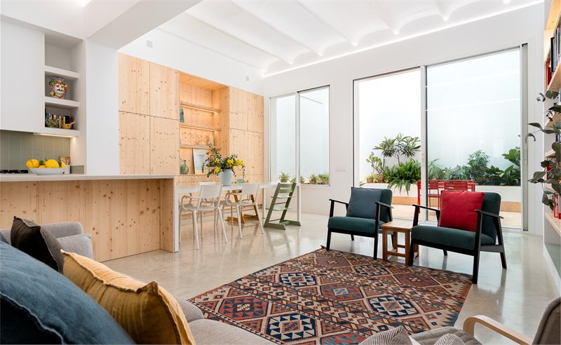 Living area: 152 m² Bedrooms: 2  - Renovated Apartment with Patio, Pool & Garage,  Palma City Center #2121177 - 3