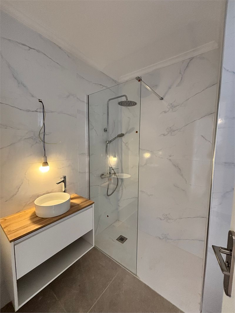 Boyta: 100 m² Sovrum: 3  - Ljus, modern och helt nyrenoverad  lägenhet med fantastisk utsikt , Son Espanyolet, Palma #1121188 - 20