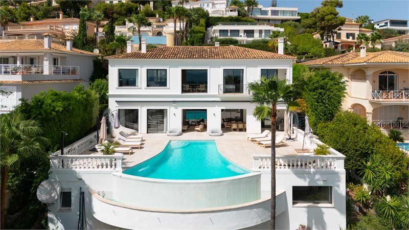 Boyta: 607 m² Sovrum: 5  - Elegant villa med havsutsikt i Bendinat #1121193 - 1