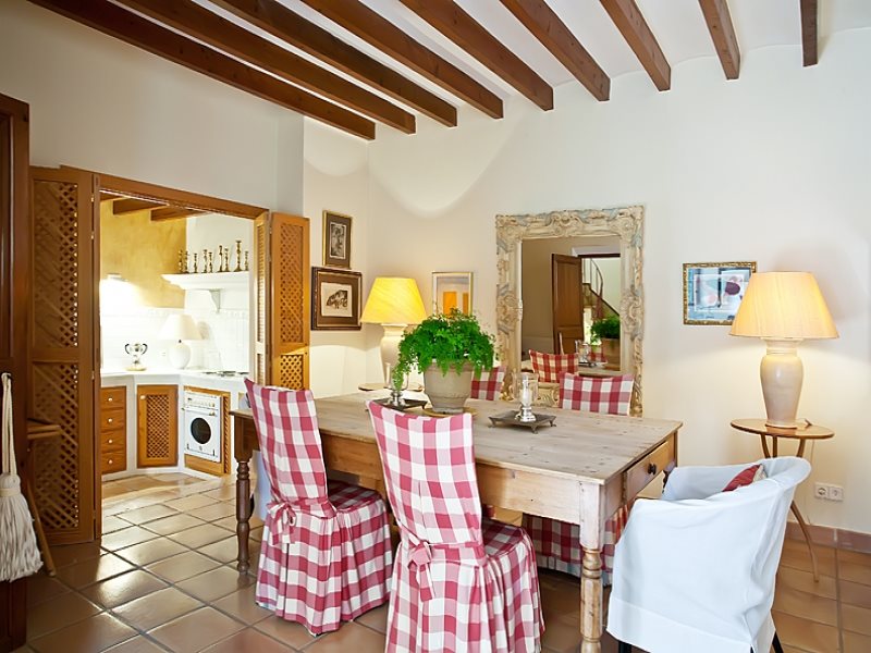 Boyta: 408 m² Sovrum: 4  - Hus i Establiments #12789 - 6