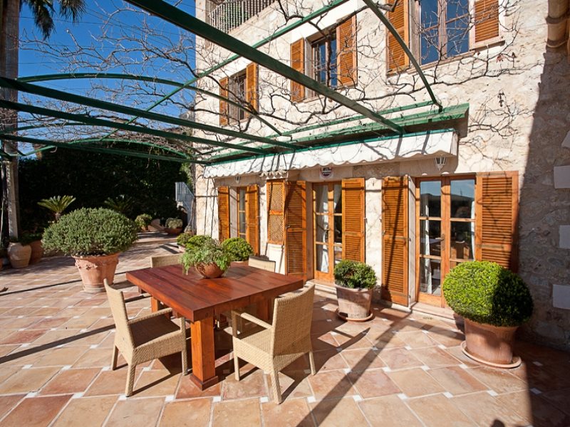 Boyta: 408 m² Sovrum: 4  - Hus i Establiments #12789 - 2
