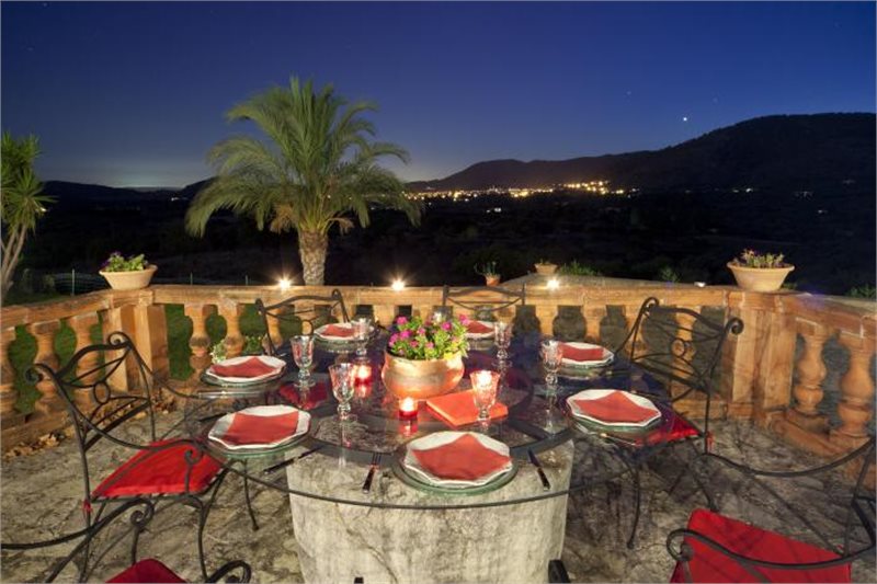 Boyta: 1 075 m² Sovrum: 6  - Finca i Alaro #17524 - 10