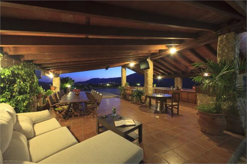 Boyta: 1 075 m² Sovrum: 6  - Finca i Alaro #17524 - 12