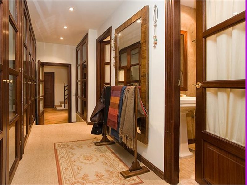 Boyta: 400 m² Sovrum: 7  - Finca i Establiments #12550 - 8