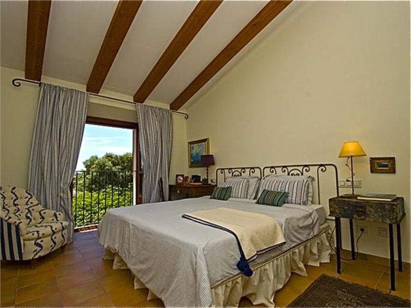 Boyta: 400 m² Sovrum: 7  - Finca i Establiments #12550 - 9