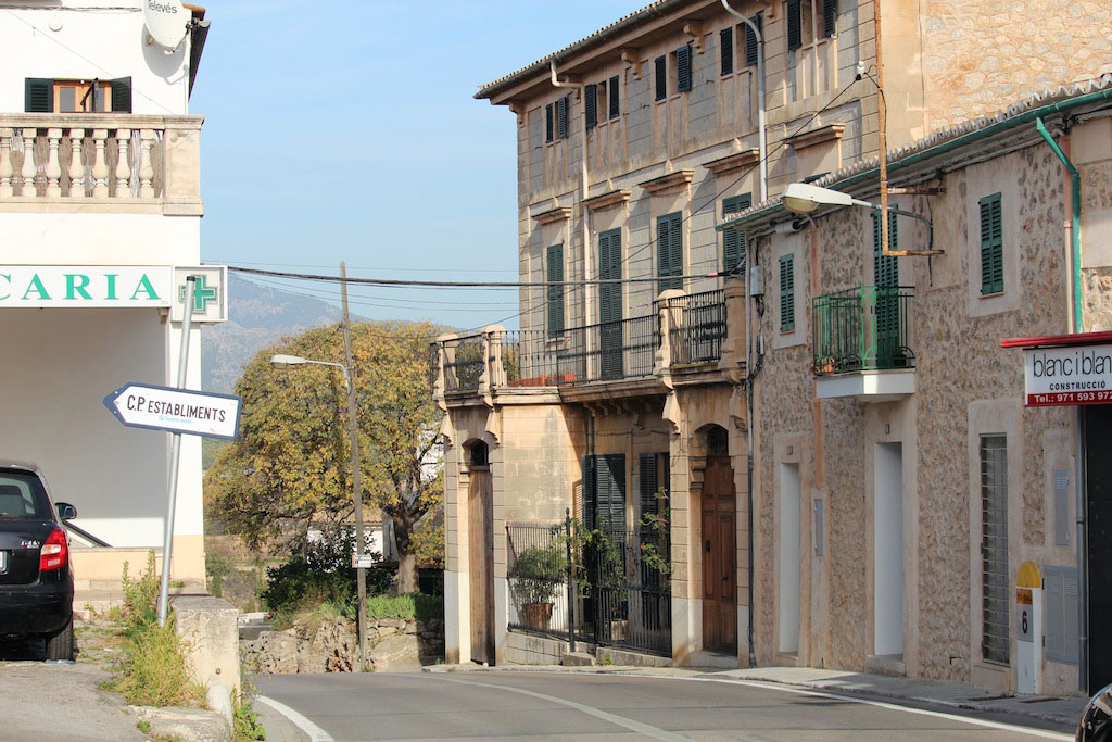 Son Vida / Establiments / Esporlas 7